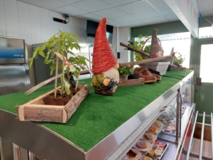 Plat thématique scolaires printemps